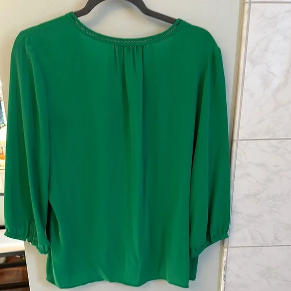 The Limited Green 3/4 Sleeve Relaxed Blouse - Picture 3 of 3